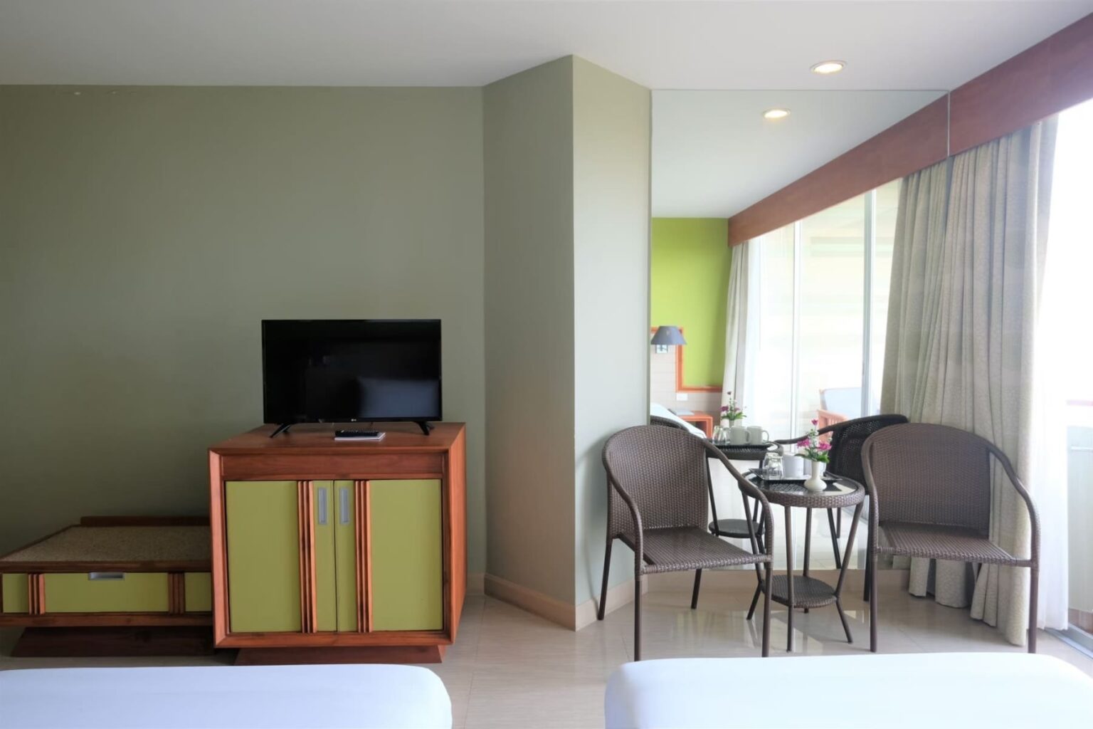LongBeach Cha-am Hotel | Sleep Room | Deluxe | โรงแรมลองบีช ชะอํา