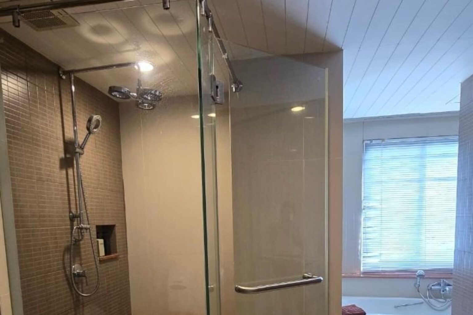 LongBeach Cha-am Hotel | Sleep Suite | We Suite | โรงแรมลองบีช ชะอํา